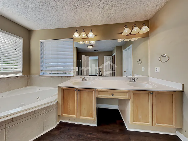 6004 W Rosie Ln SE — Photo 12