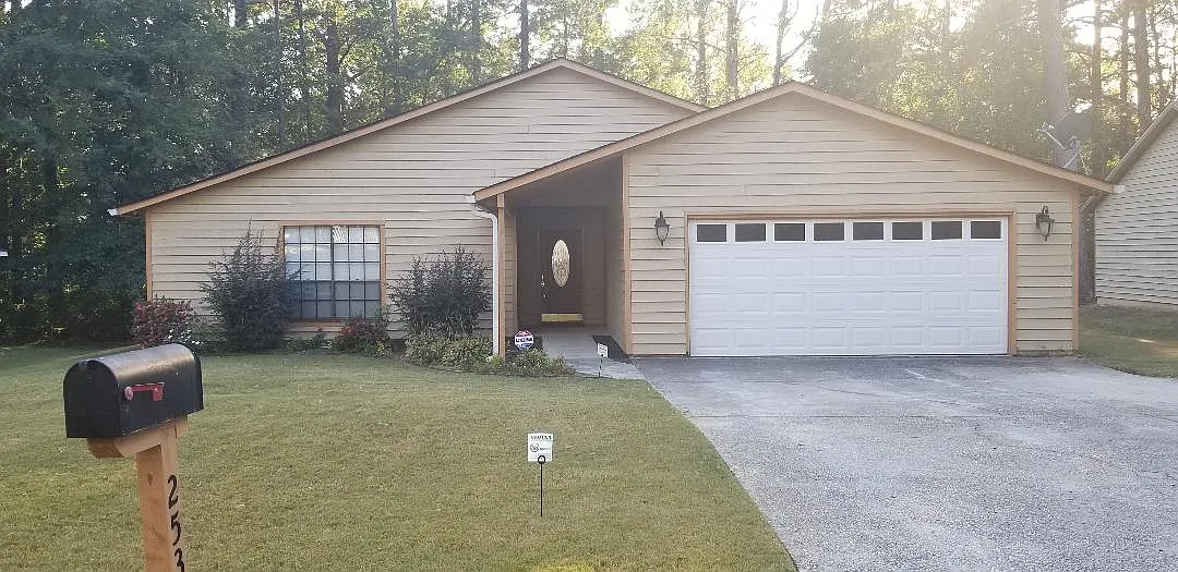 2535 Wildflower Ln photo 1