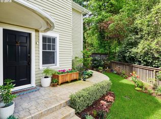 2798 SW Old Orchard Rd, Portland, OR 97201