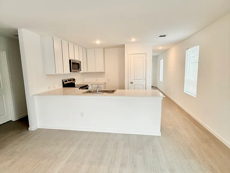 20910 Sumac Grv — Photo 10