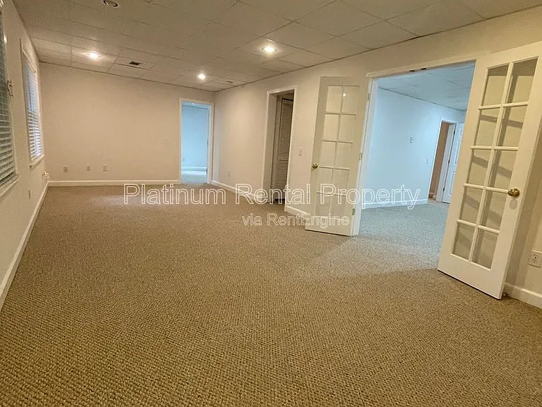 870 Ingleside Dr — Photo 65