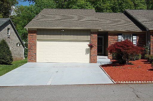 1st image of 308 Camelot Ct