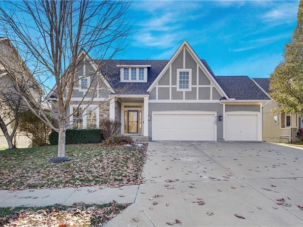 21003 W 61st St, Shawnee, KS 66218