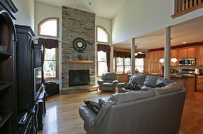 4th image of 4509 Woodward Ave