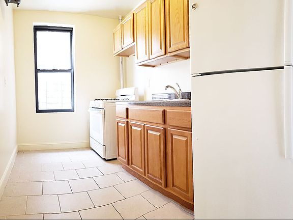 5th image of 3521 Dekalb Ave APT B41