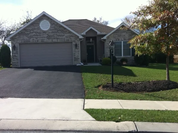 315 Touchstone Dr, Carlisle, PA 17015