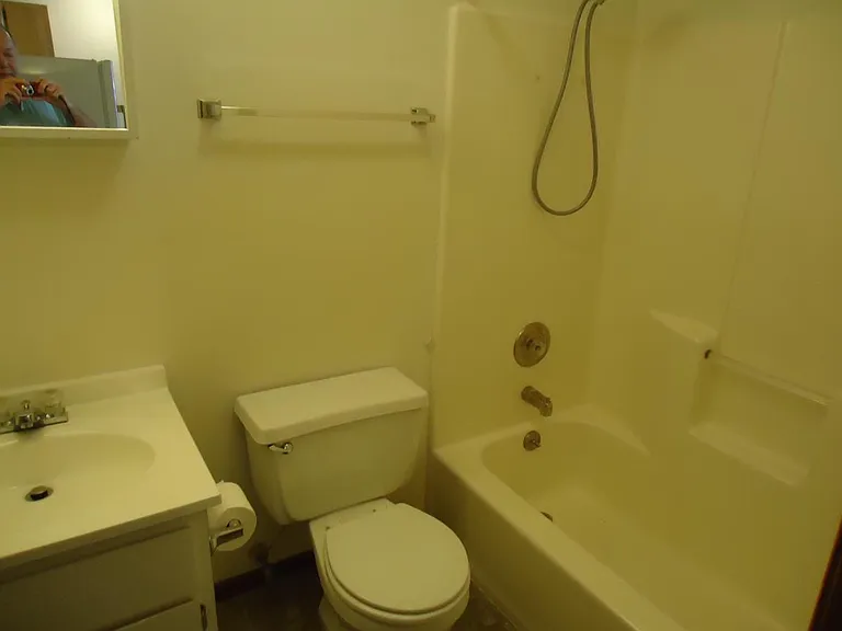 1220 Saline Rd #5 — Photo 7