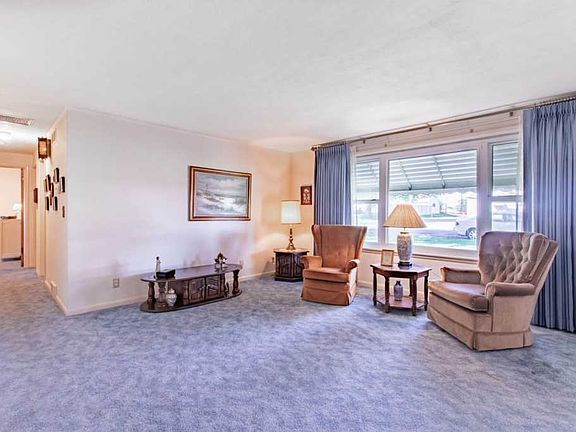 5th image of 3300 N Sherwood Ave
