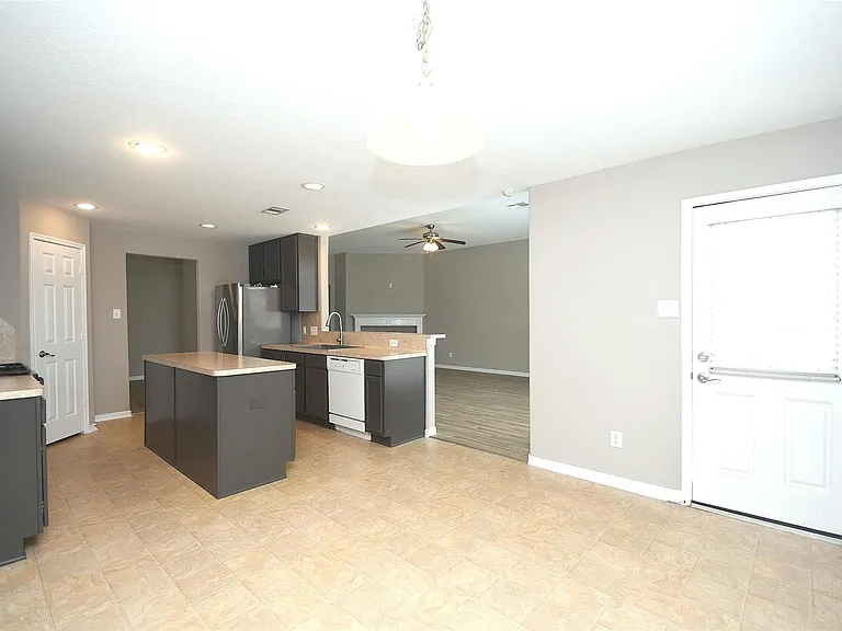 4915 Ibis Lake Ct — Photo 28