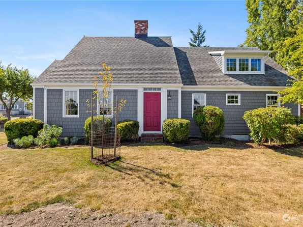 107 NE 9th Street, Coupeville, WA 98239