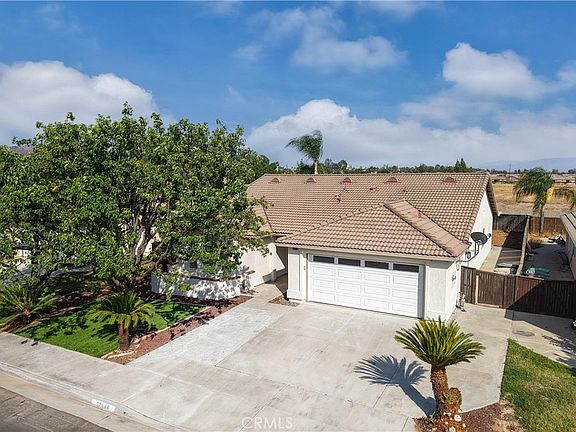 4th image of 32646 Iris Ln