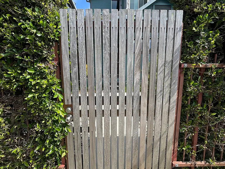 530 Brooks Ave — Photo 3