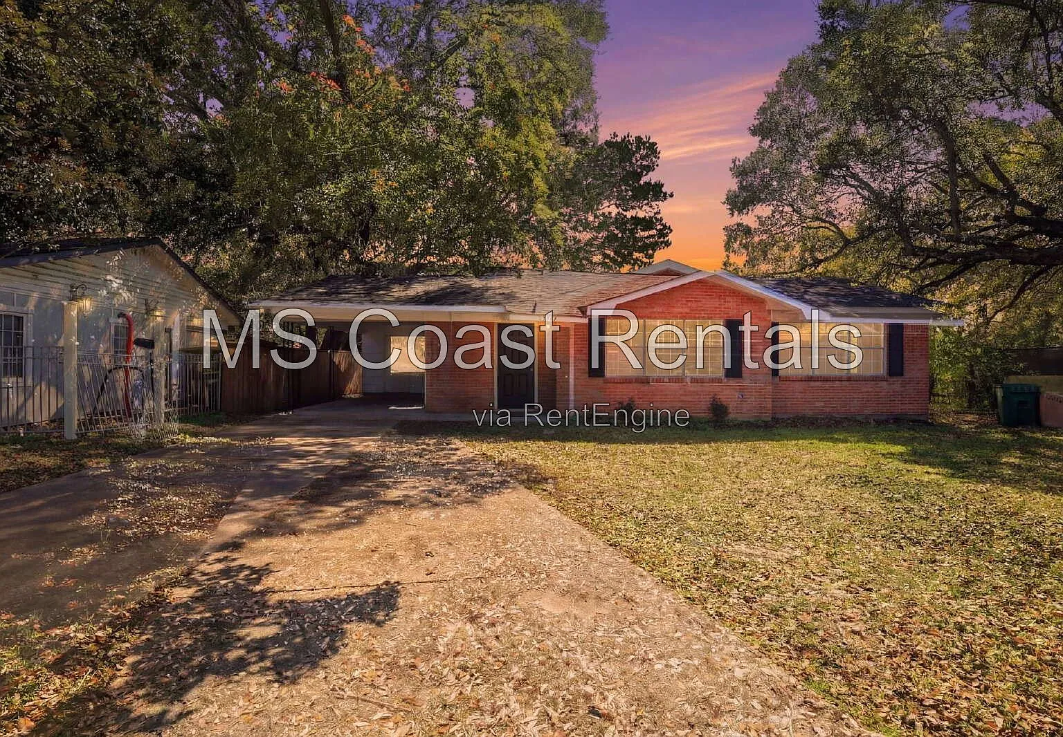 3 bed, 2.0 bath, 1112 sqft, $1,449 — Photo 2