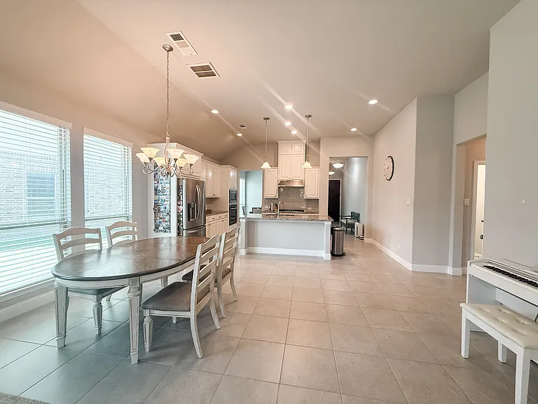 4245 Brookstone Dr — Photo 3