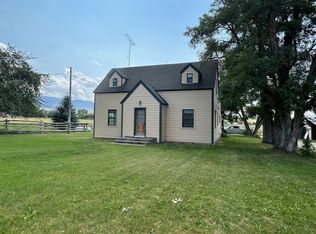 1143 Willow Creek Rd, Corvallis, MT 59828