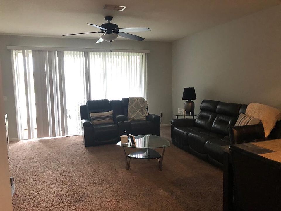 1st image of 6796 Roundleaf Dr
