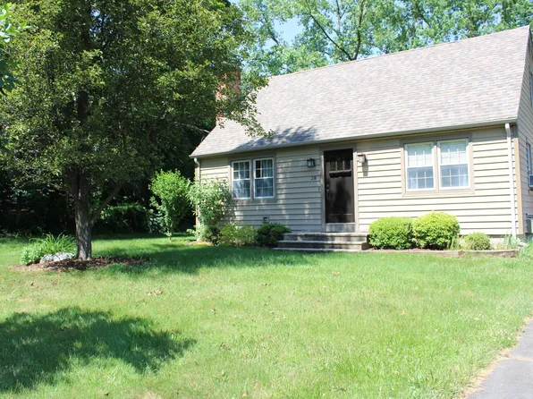28 Knollwood Road, Burlington, CT 06013