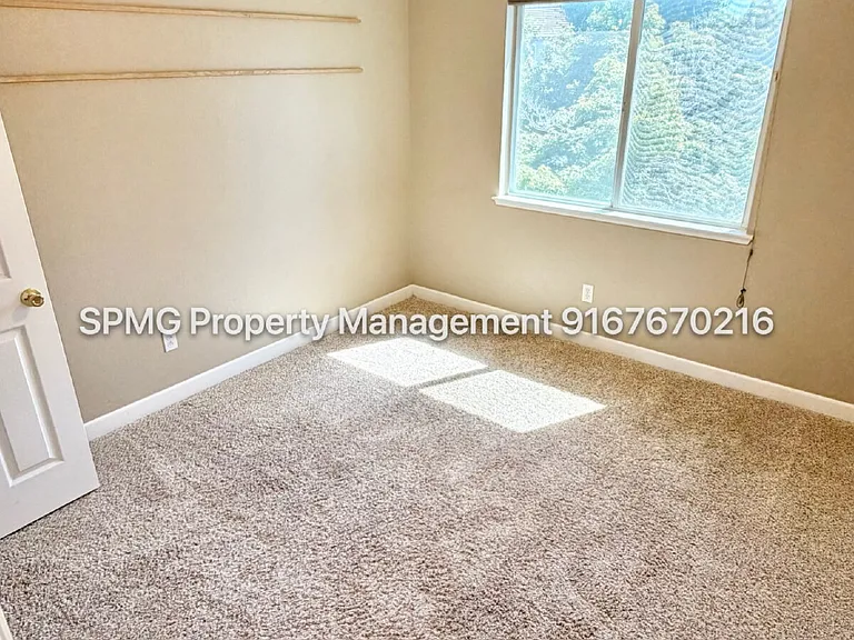 609 Granada Pass Dr — Photo 32