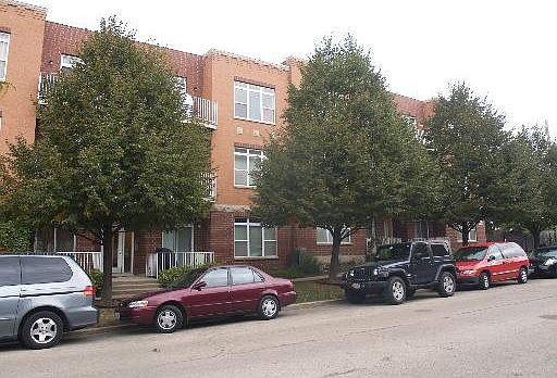 1st image of 934 W Fry St Unit 1E