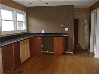 3rd image of 22902 Leslie Ln
