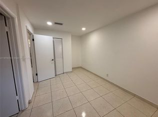 2308 Jackson St APT 9, Hollywood, FL 33020