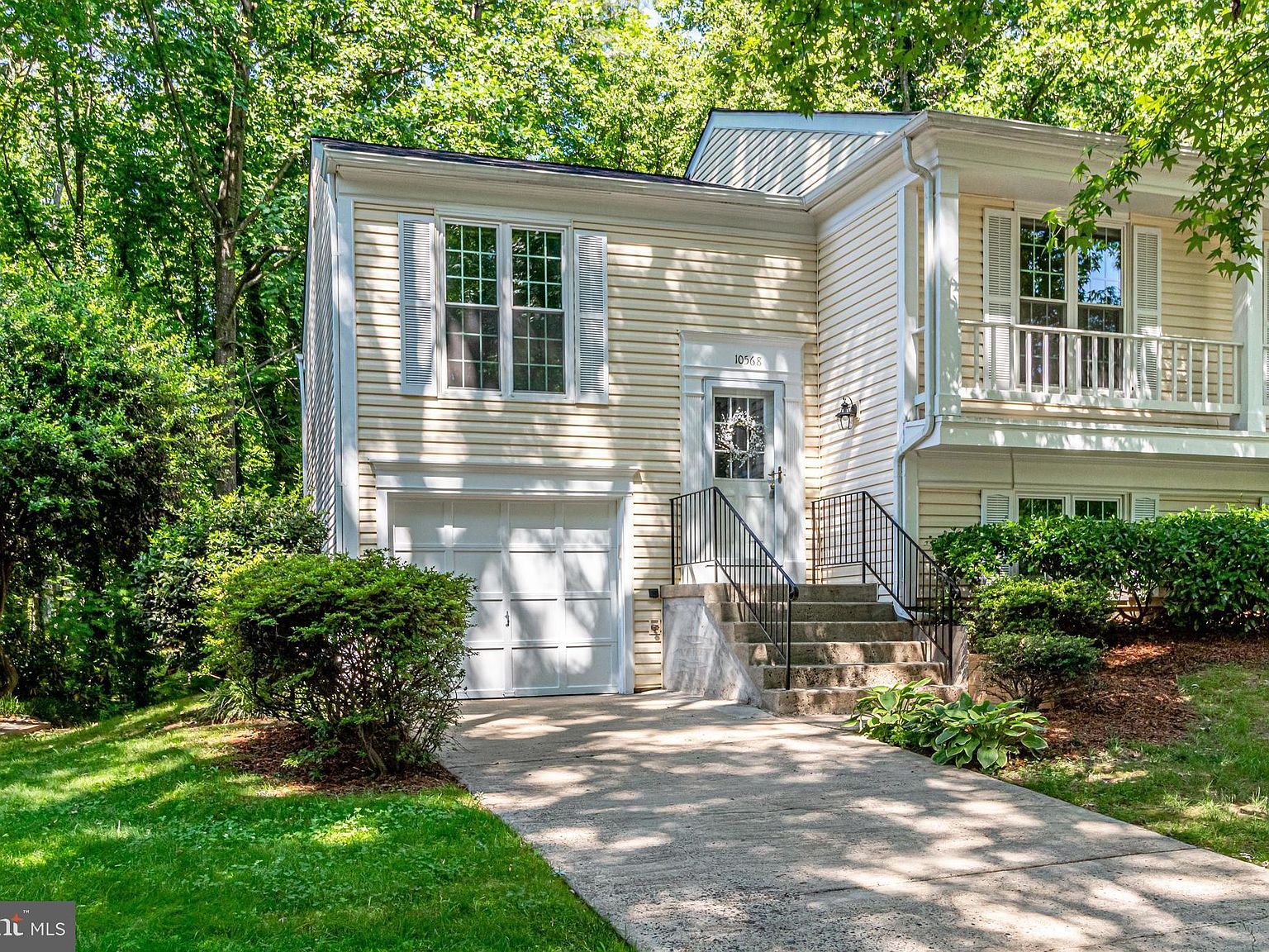 10568 Reeds Landing Cir, Burke, VA 22015 | Zillow