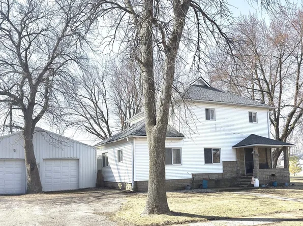 221 2nd St W, Claremont, MN 55924