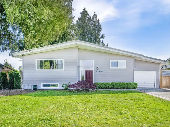 32446 Montgomery Ave, Abbotsford, BC V2T 6A3