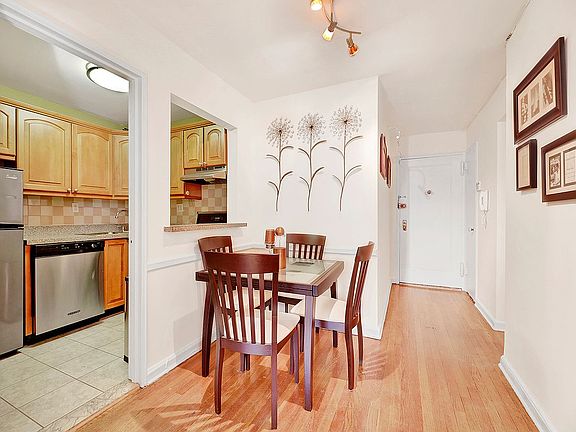 5th image of 61 Oliver St APT 1B