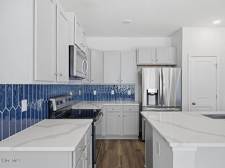 6668 Lemon Ln — Photo 4