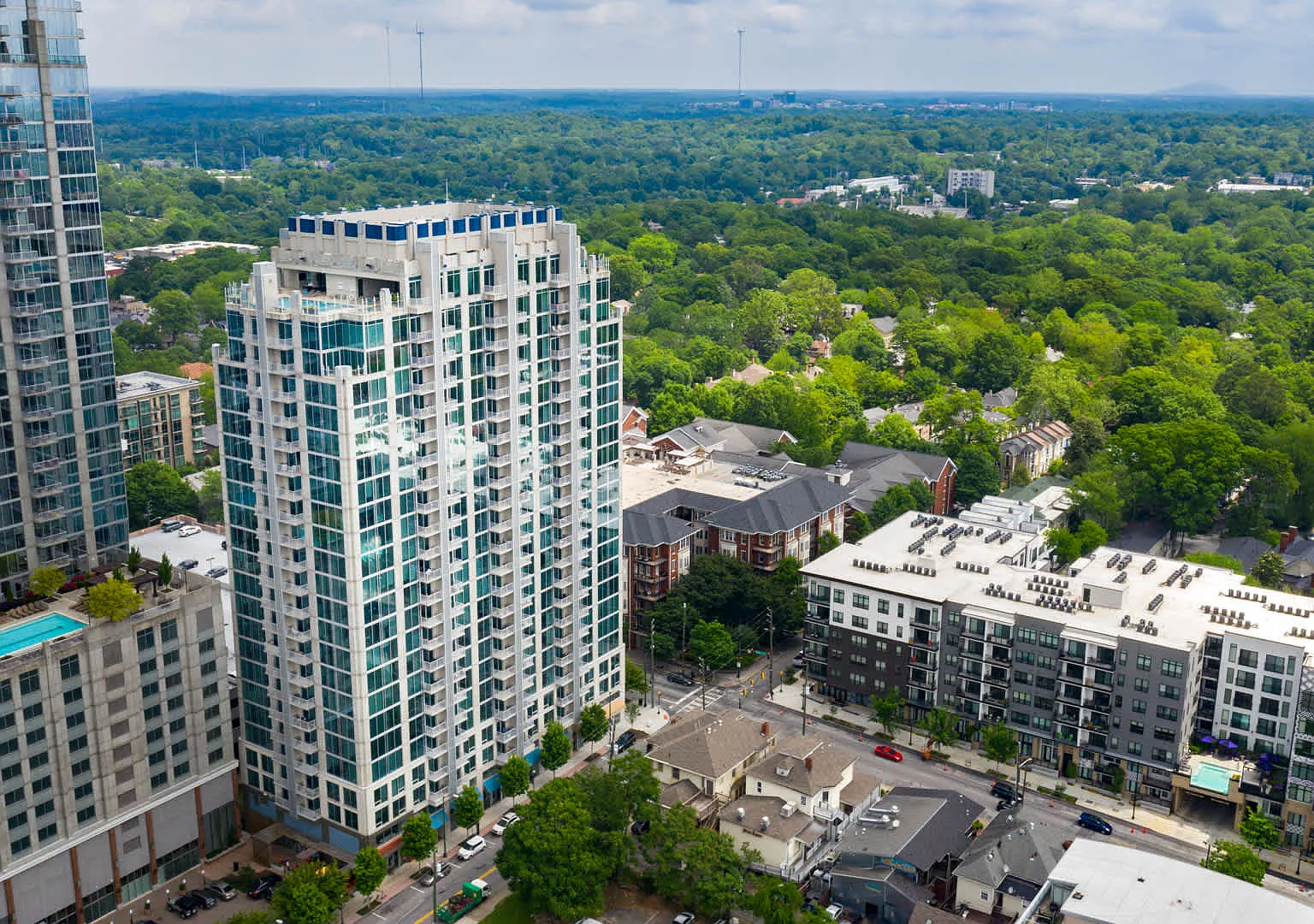 Skyhouse South — Photo 2