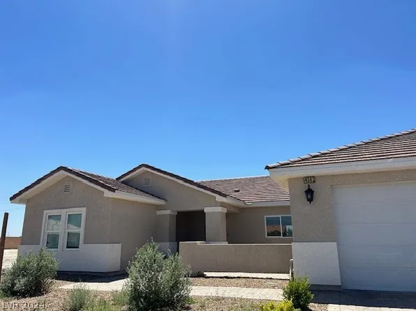 4581 Honey Locust Dr, Pahrump, NV 89061