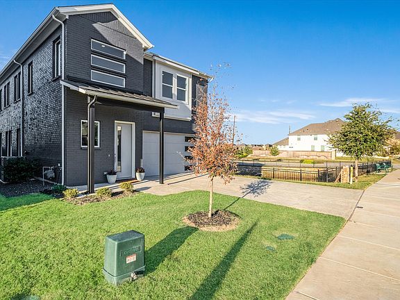 4th image of 2309 Peters Colony Dr
