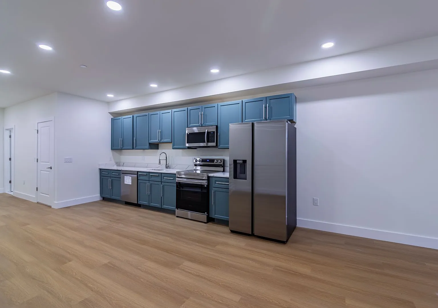 3956 Parrish St — Photo 4