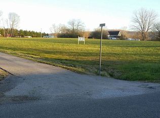 304 Rock Bridge Rd, Oliver Springs, TN 37840