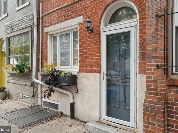724 S 7th St, Philadelphia, PA 19147