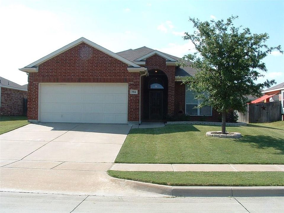 1st image of 904 Pebblecreek Dr