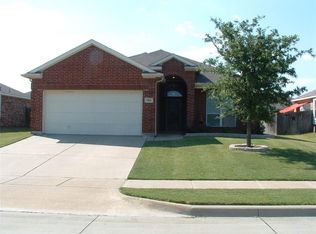 904 Pebblecreek Dr, Burleson, TX 76028