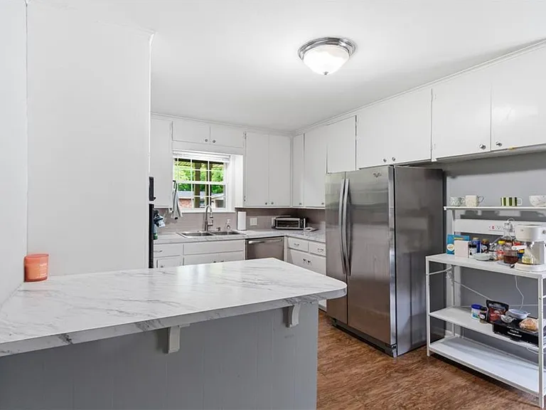 2219 W Ora Dr — Photo 6
