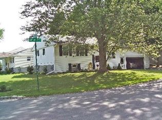 27 Fox Hollow Rd, Cortland, NY 13045