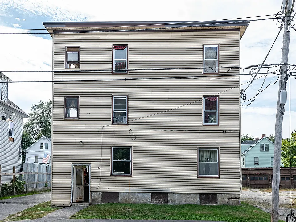 25 Falmouth St #1A