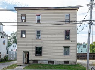 25 Falmouth St #1A, Rumford, ME 04276