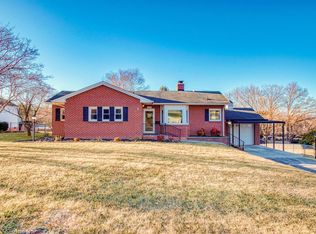 105 9th St, Radford, VA 24141