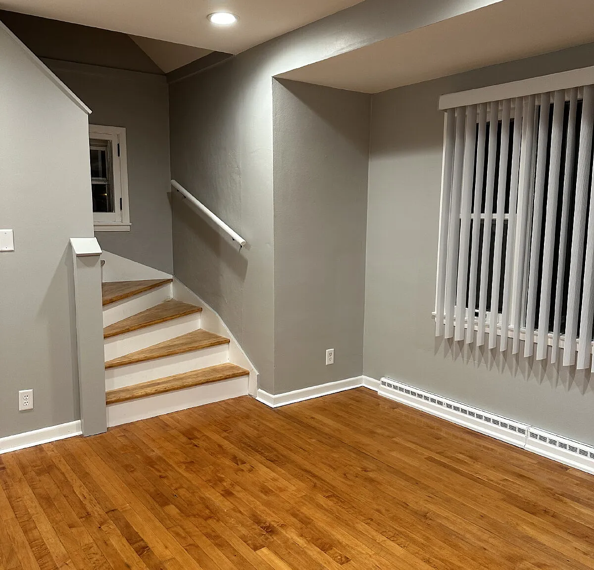 3 bed, 2.0 bath, 1700 sqft, $2,295 — Photo 2