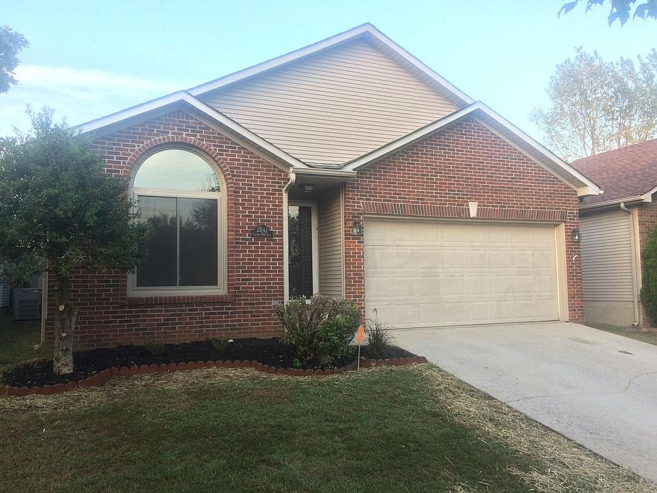 1st image of 2841 Gateway Park Ln