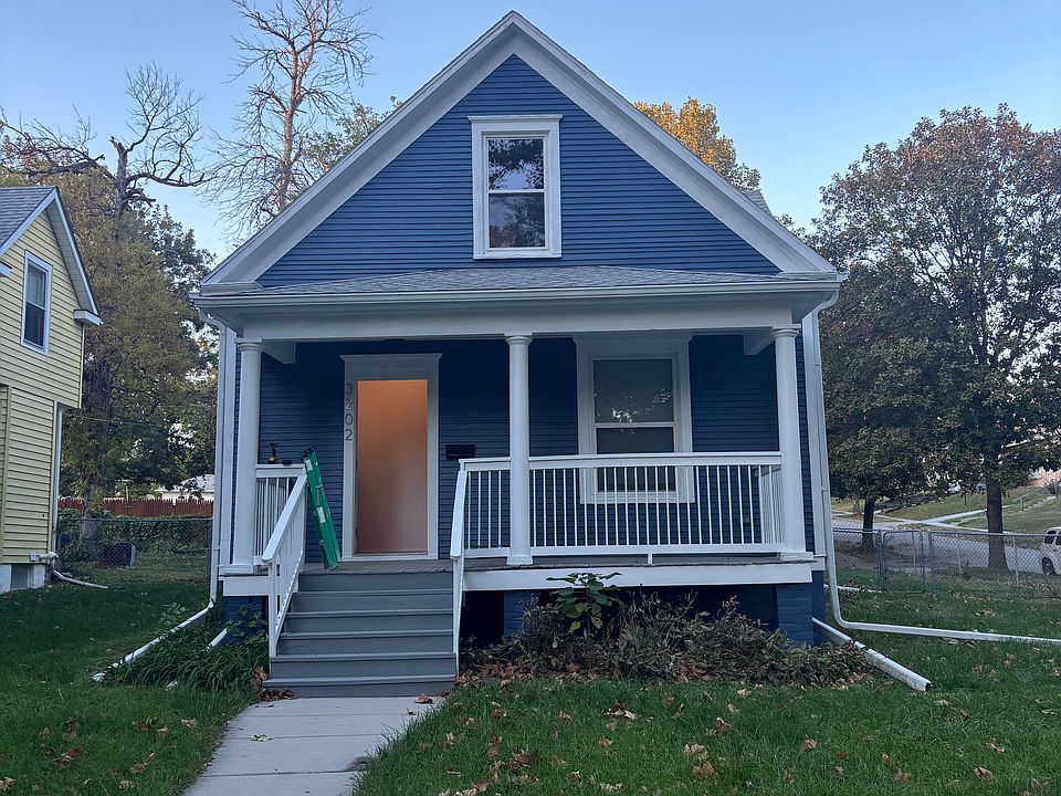 1st image of 3202 Lincoln Blvd