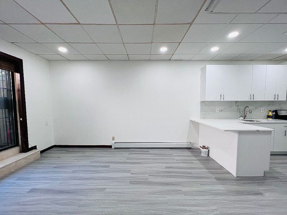 1st image of 38-33 Woodside Ave #1