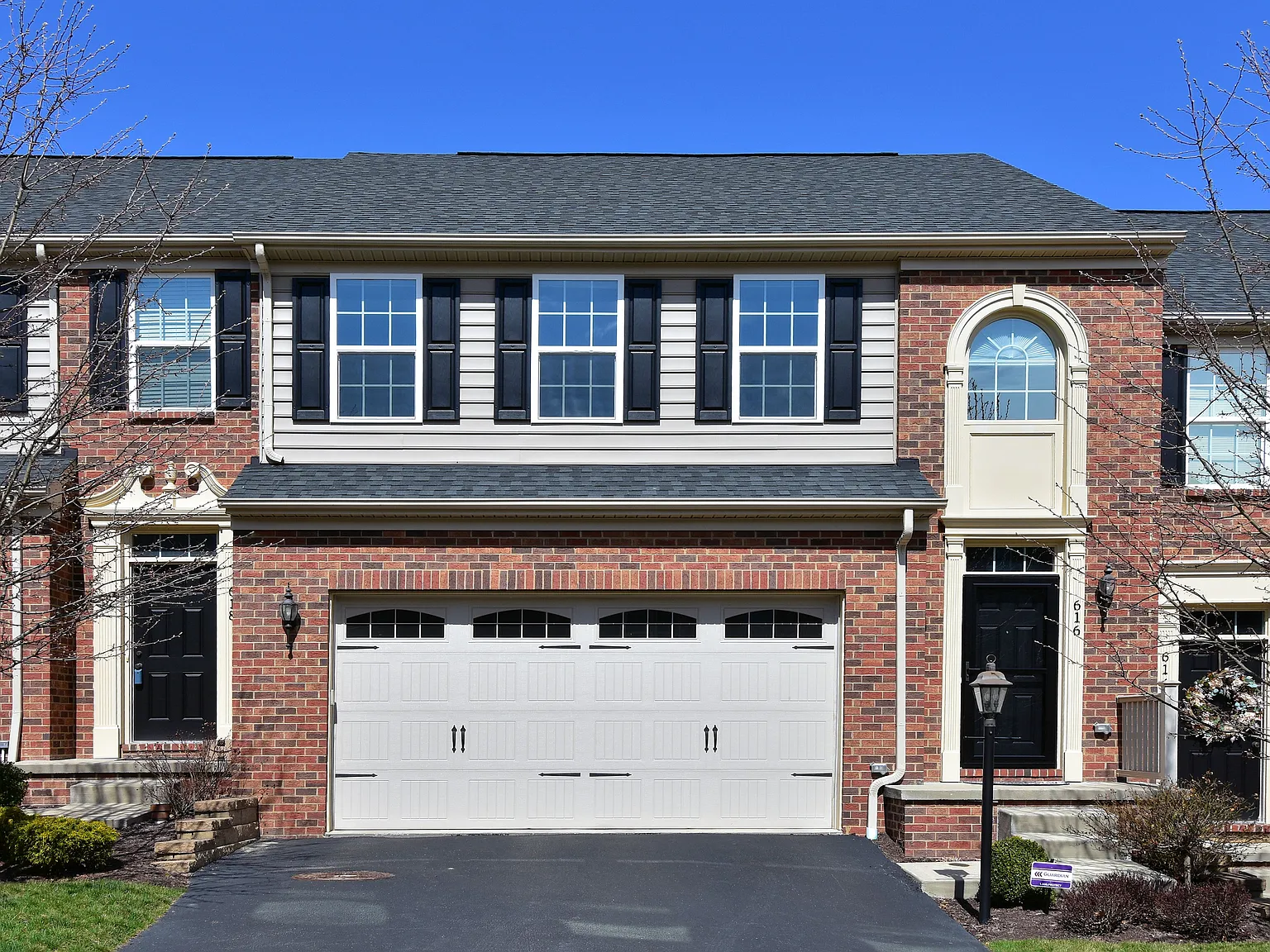 616 Edison Dr — Photo 1