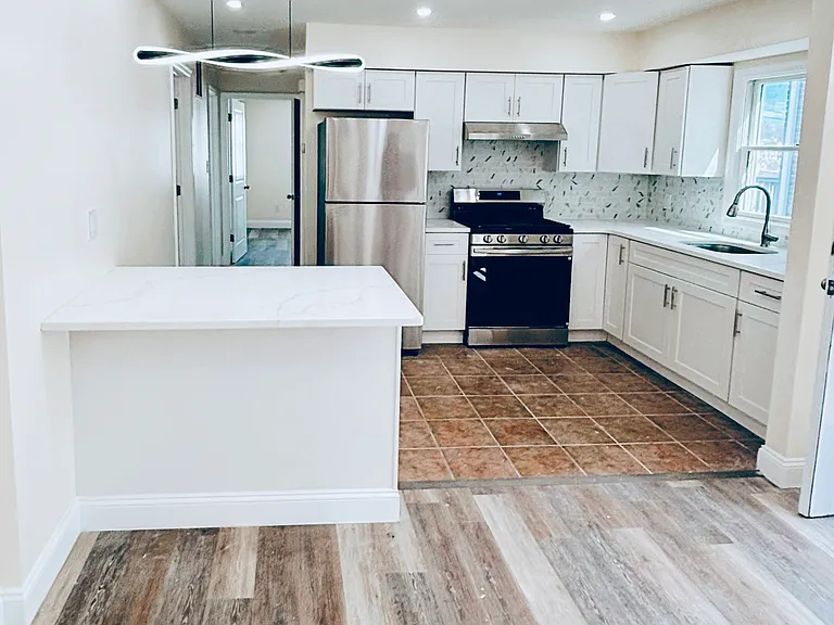 35 Cypress Ave #2 — Photo 1