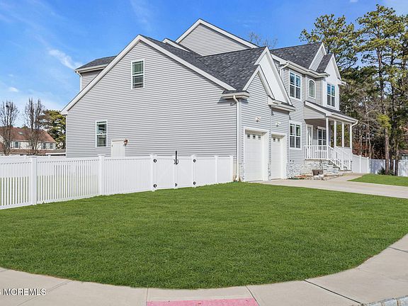 5th image of 1440 Leguene Avenue